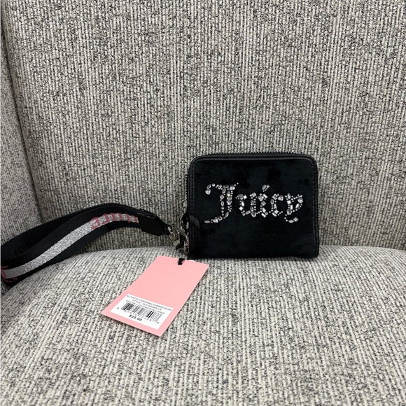 Juicy Couture Handbags - Juicy Couture All That Glitters Wallet